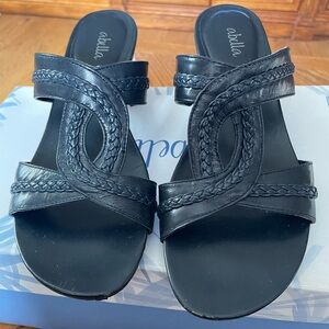 Abella Women’s Navy Blue Leather Sandals 7.5M